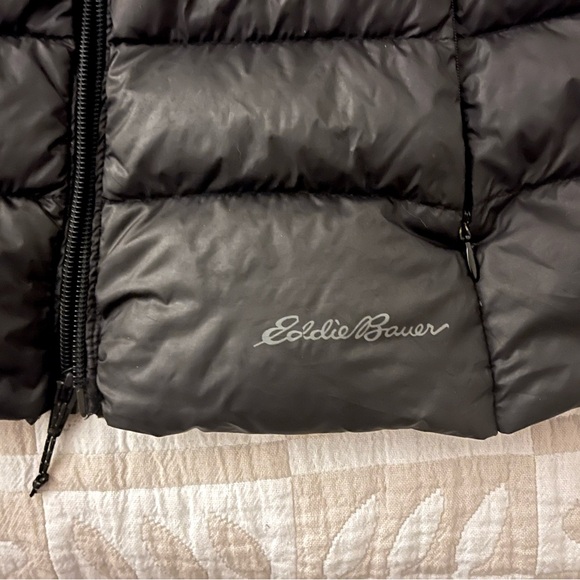 Eddie Bauer EB650 Women's Classic Black Puffer Jacket - Picture 2 of 4
